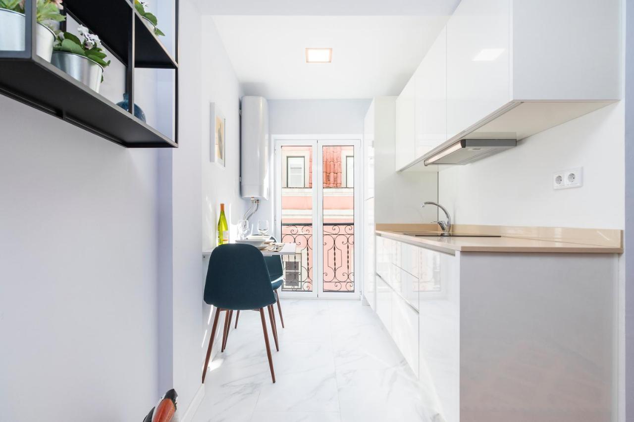 Perfect 1 Bed In Chiado With Aircon Apartman Lisboa Kültér fotó